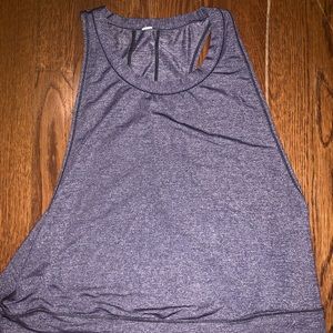 Lululemon crop tank🥳